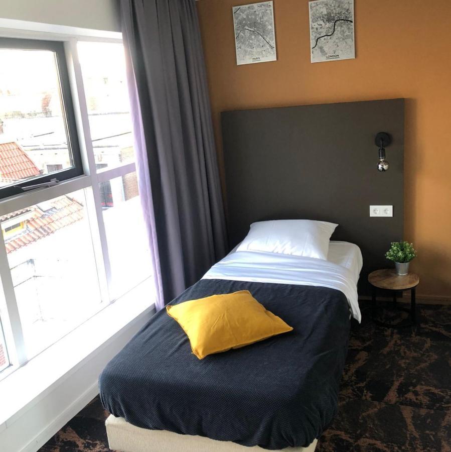 The Happy Traveler Hotel