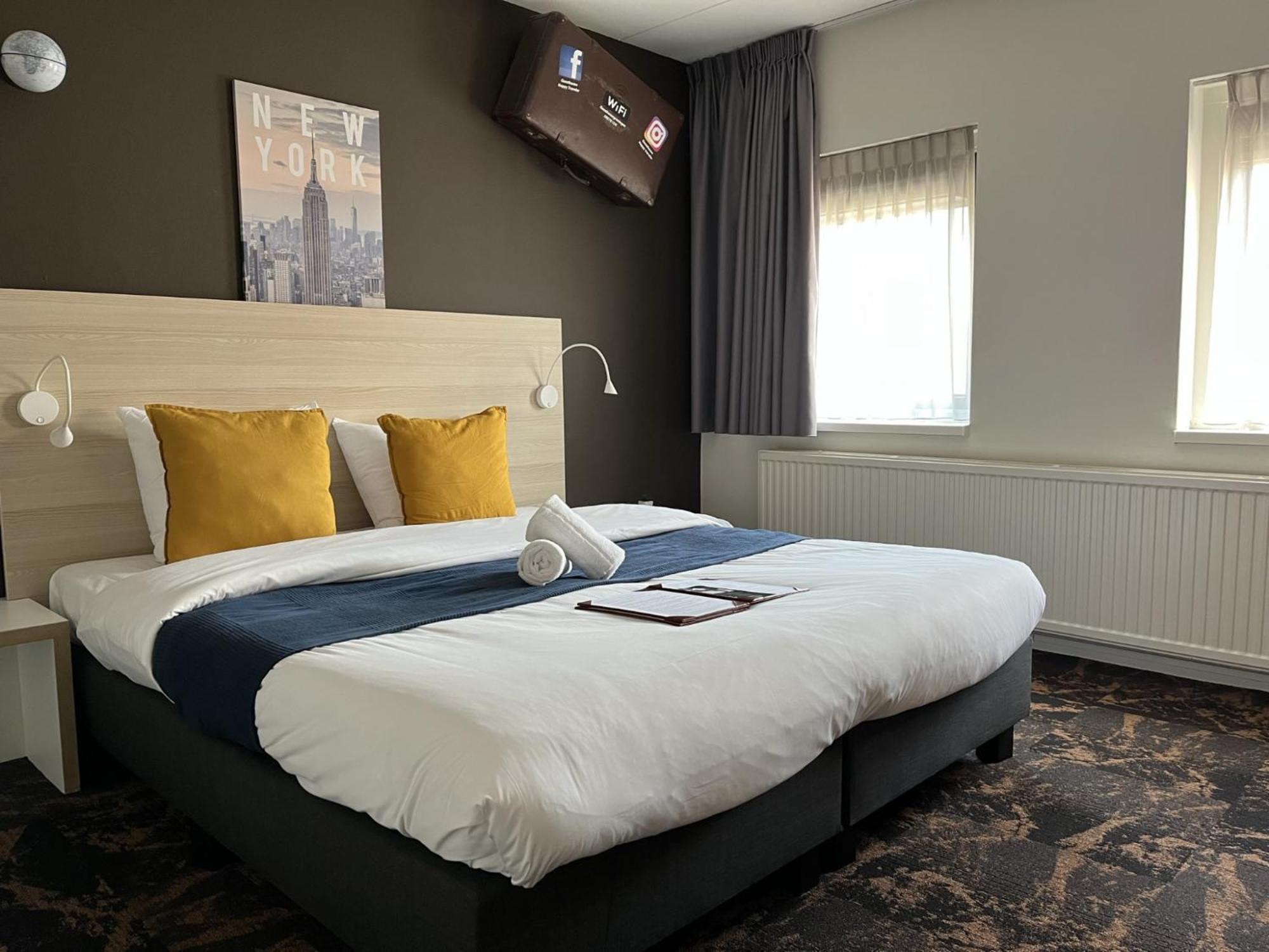 The Happy Traveler Hotel